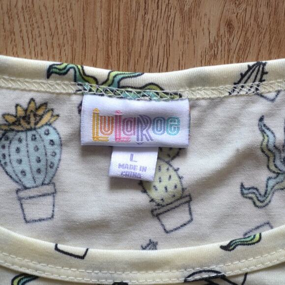 LuLaRoe Cactus Tee Size L - Picture 2 of 4
